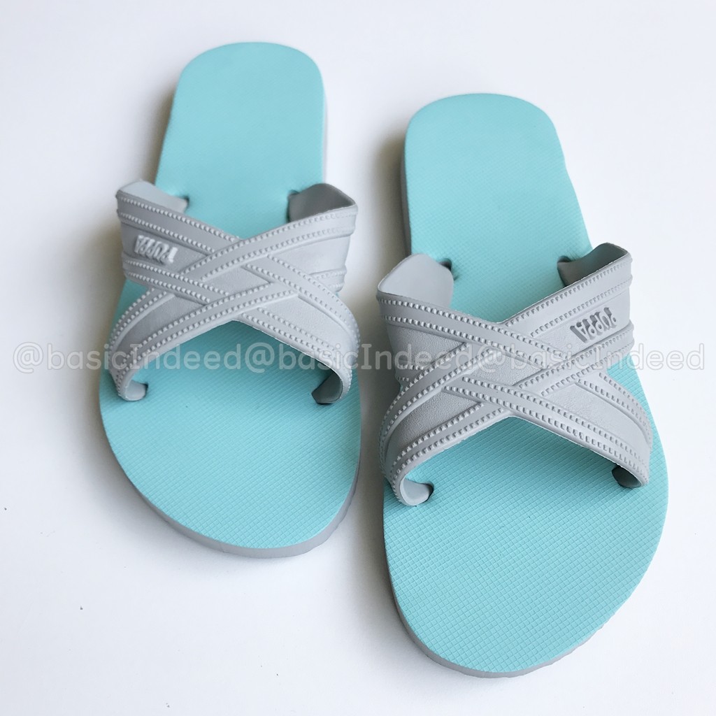 Puppa ปุ๊บป้า รองเท้าแตะ รุ่นหูไขว้ แบบสวม – ทูโทนพื้นฟ้าหูเทา ออกใบกำกับภาษีได้