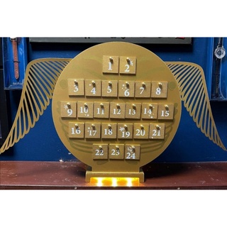 Harry Potter Golden snitch advent calendar มีไฟได้ มาพร้อมช่องเล็กๆ 24 ช่อง สามารถใส่ของจุกจิก แฮร์รี่พอตเตอร์