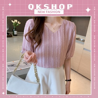 QKshop ☀️เสื้อคอสีดีเทลปังๆ แมชท์กับชุดไหนก็อลังสุด คุณผู้หญิงต้องรีบจัด🌞 ใส่แล้วคือดีต่อใจ ใครๆก็อยากได้อยากโดน💍