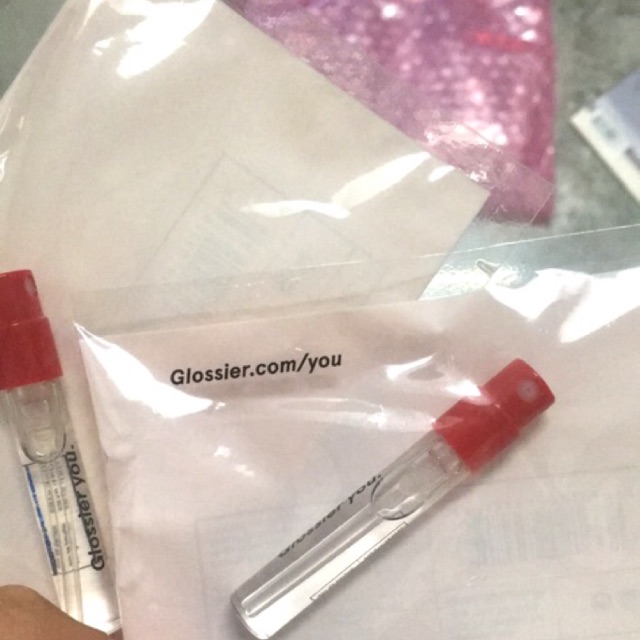 พร้อมส่ง Glossier you✨Glossier you /Glossier Milk Jelly Cleanser / Priming Moisturizer *Sample ✨
