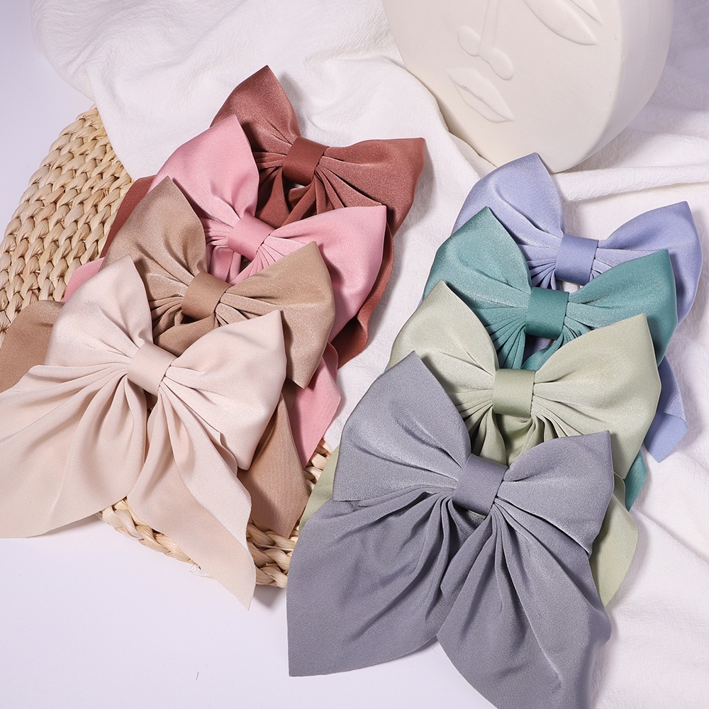 กิ๊บติดผม ผ้าซาติน ประดับโบว์ สีพื้น สําหรับเด็กผู้หญิง จํานวน 1 ชิ้น