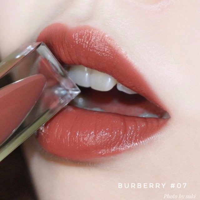 burberry kisses lip lacquer 45