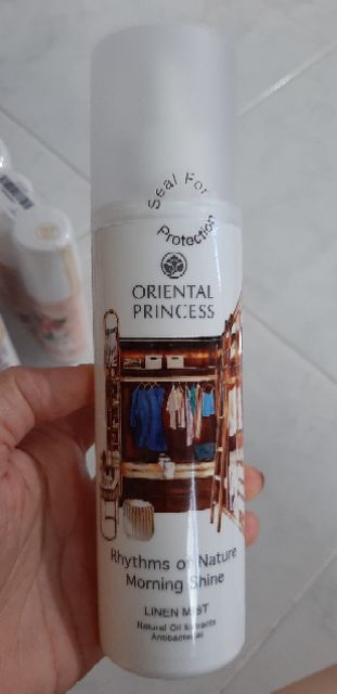 สเปรย์หอมฉีดผ้า โอเรียนทอล รุ่นใหม่ ขนาด 250 ml.