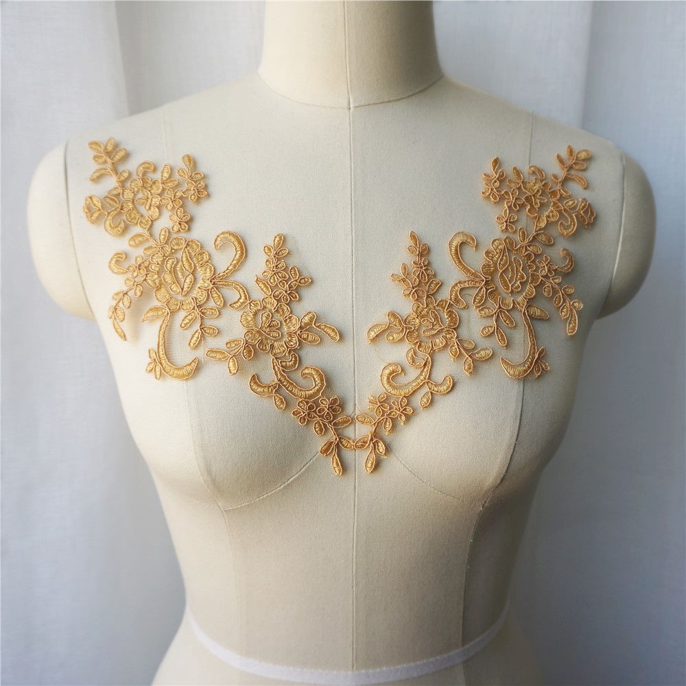 2 ชิ้นทองเย็บปักถักร้อยลูกไม้ดอกไม้ Applique เย็บผ้าฝ้ายผ้า Collar Patch ชุดแต่งงานเจ้าสาว DIY