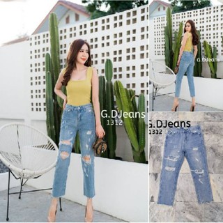 G.D.Jeans รุ่น 1312#กางเกงยีนส์ขายาวผ้าด้านทรงบอยสีฟอกแต่งขาดแบบเซอร์ๆเก๋ๆ