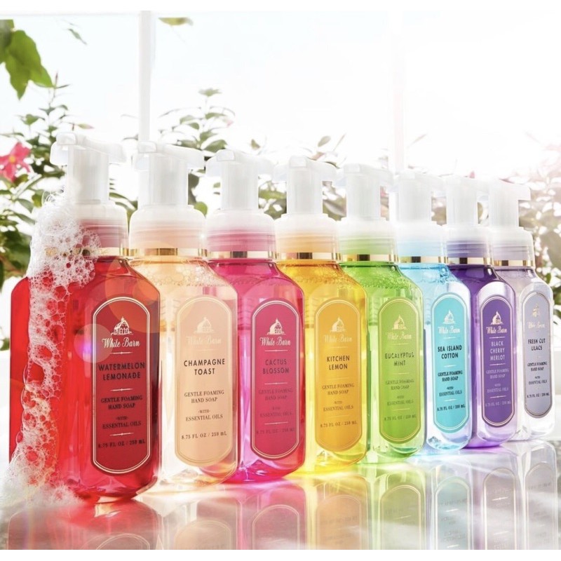 Bath & Body Works  MAHOGANY TEAKWOOD Gentle Foaming Hand Soap. 8 oz.โฟมล้างมือฆ่าเชื้อโรค ให้มือหอมสะอาด ปลอดภัยมั่นใจ