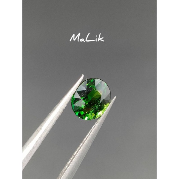 🌿  กรีนทัวร์มาลีน 🌸 VS 0.66 กะรัต( Green Tourmaline )👑 ขนาด 5.6x4.8 mm.👑 Natural Green Unheated