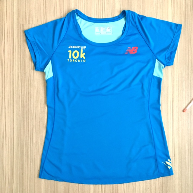 เสื้อใส่วิ่ง New Balance แท้ 💯 สีฟ้ารุ่นวิ่งมาราธอน Toronto มือ2สภาพนางฟ้าของเค้าเอง ไซส์ M women