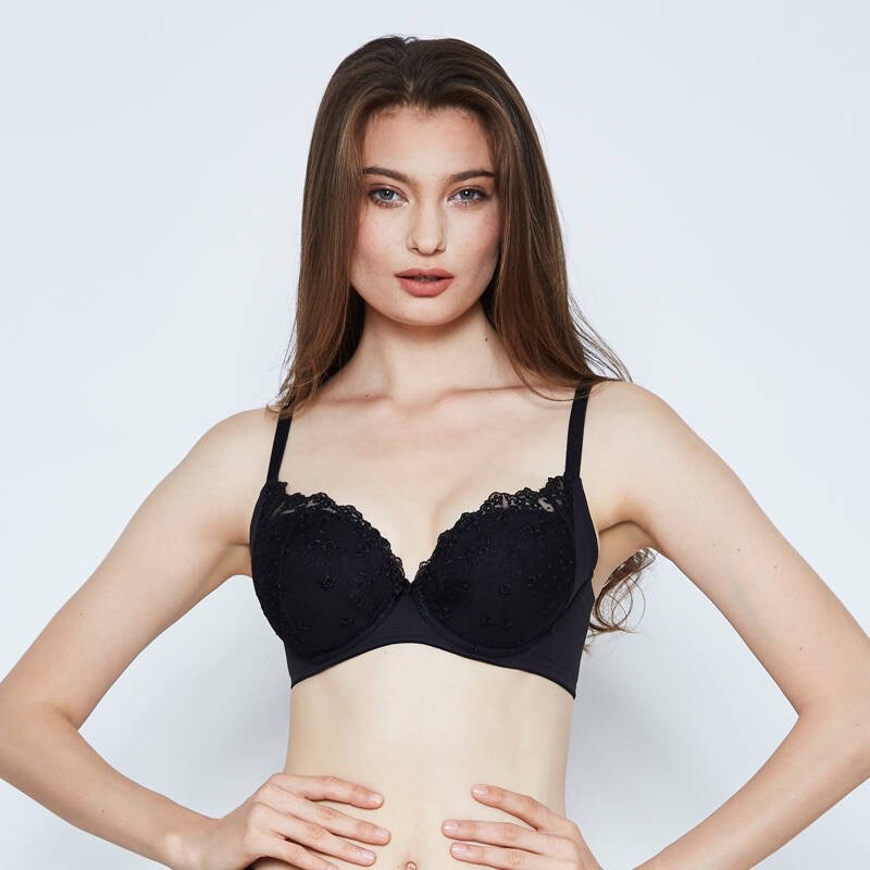 SABINA เสื้อชั้นในซาบีน่า รุ่น Perfect Bar รหัส SBD5013 สีดำ (B32, C32, E34, E36, D38)