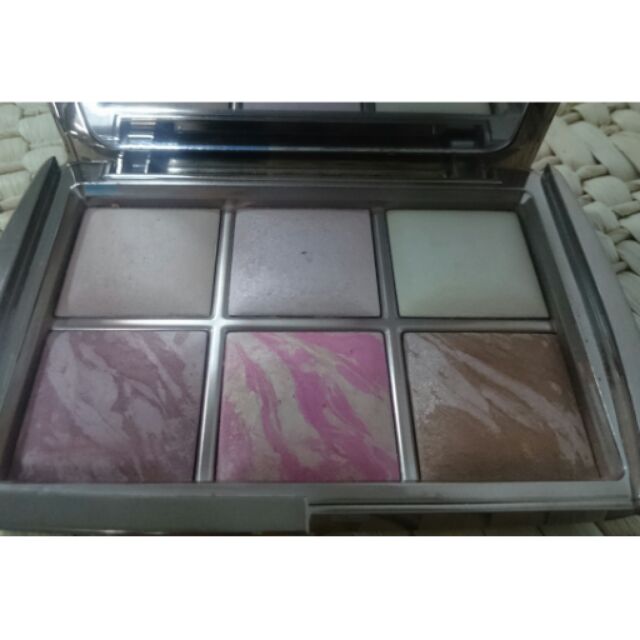 💢sold💢Hourglass: ambient lighting edit