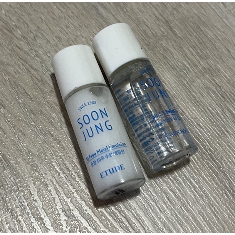 tester Etude Soon Jung 10-Free Moist Emulsion&amp; Soon Jung PH 5.5 Relief Toner