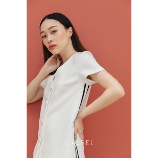 Bretty Button Top เสื้อคอวี แขนสั้น
