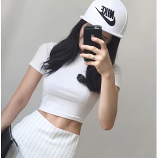 เสื้อครอปคอเต่าแขนสั้น เอวลอย (ผ้าคอตตอน)