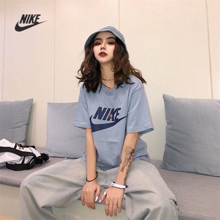 [S-5XL]Nike เสื้อยืดลําลอง ผ้าฝ้าย 100% แขนสั้น ทรงหลวม ระบายอากาศ เหมาะกับการเล่นกีฬา สําหรับสตรี