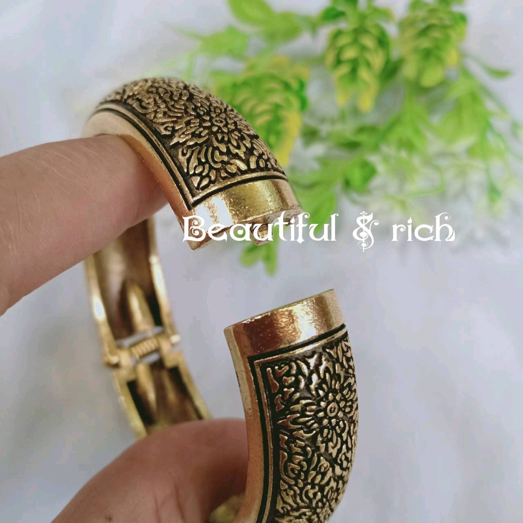 กำไลข้อมือสีทอง เครื่องประดับชุดไทย รุ่น 033