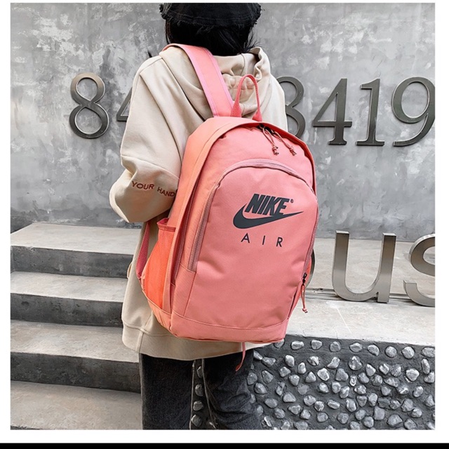กระเป๋าเป้ Nike Air ลด50%