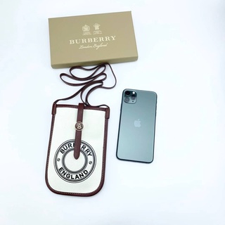 กระเป๋าใส่มือถือ บลูเบอรี่ Logo Graphic canvas  สวยมาก กระเป๋าphone case  crossbody ขนาด4.5x7นิ้ว ใส่11 pro max ได้นะคะ