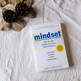 วรรณกรรม ฉบับภาษาอังกฤษ "Mindset: The New Psychology of Success "