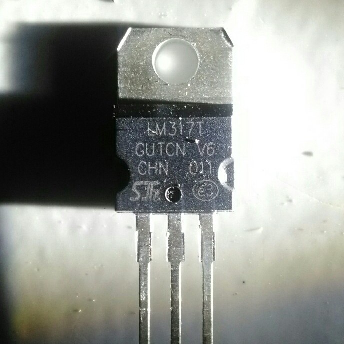 ทรานซิสเตอร์ LM317 LM337 LM2596 - LM 317T LM 337 ON ตัวควบคุม IC ST ถึง-220