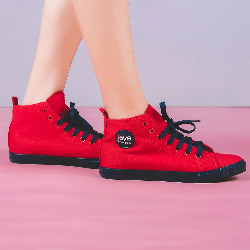 RED รุ่น รองเท้าผู้หญิง (สีแดง) CSM322 รองเท้าผ้าใบแฟชั่นเกาหลี -
