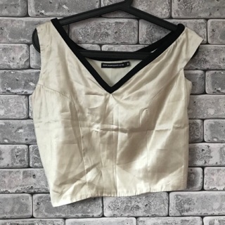 📌used📌เสื้อ #www.siamsquare.com size m อก 34" เอว27" ยาว 18"