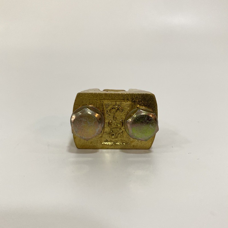 แคล้มจับสายไฟ ทองเหลือง 2 สกรู สำหรับ สายไฟ 6-35 Sqmm แค้มทองเหลือง แคล้มทองเหลือง 2  pgแค้ม PG แคล้มคู่