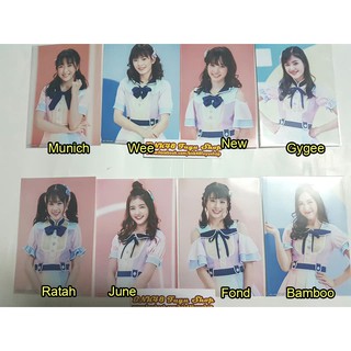 ฤดูใหม่ (BNK48) รูปสุ่ม CD Single 4 (รูปปก) Mewnich Wee New Fond Gygee Ratah June Bamboo