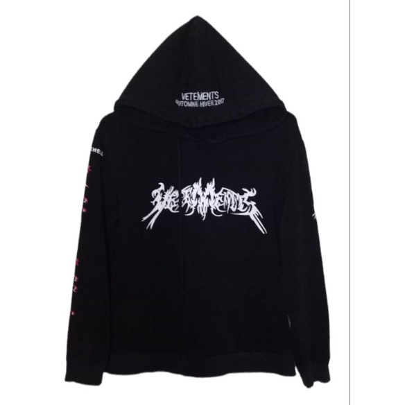 Vetements Hoodie มือสอง