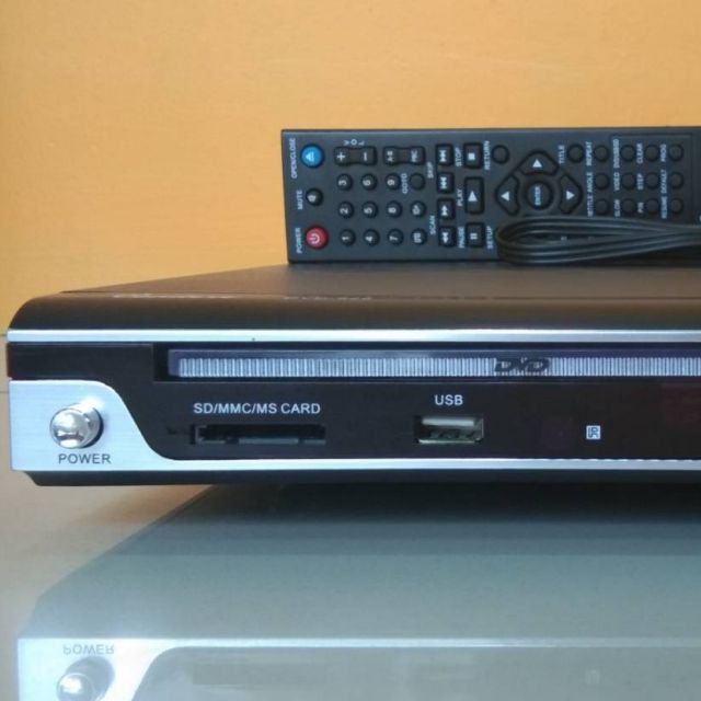 Condere DVD-828
เครื่องเล่น DVD พร้อม USB
 DVD PLAYER 
•แบบก้าวหน้า
•ใช้งานได้กับ DVD VCD CD SVCD 
•ซีดีภาพ Kodak HDCD