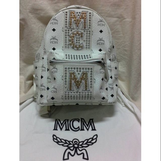 กระเป๋าMCM มือสองแท้100% โลโก้ MCMคริสตัล มีใบรับประกันเพชร