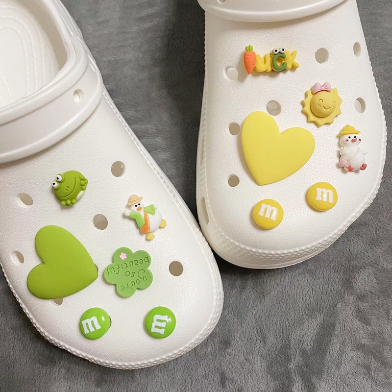 อุปกรณ์เสริมรองเท้า Crocs Jibbitz Charm Macaron Heart 6 ชิ้น ต่อชุด