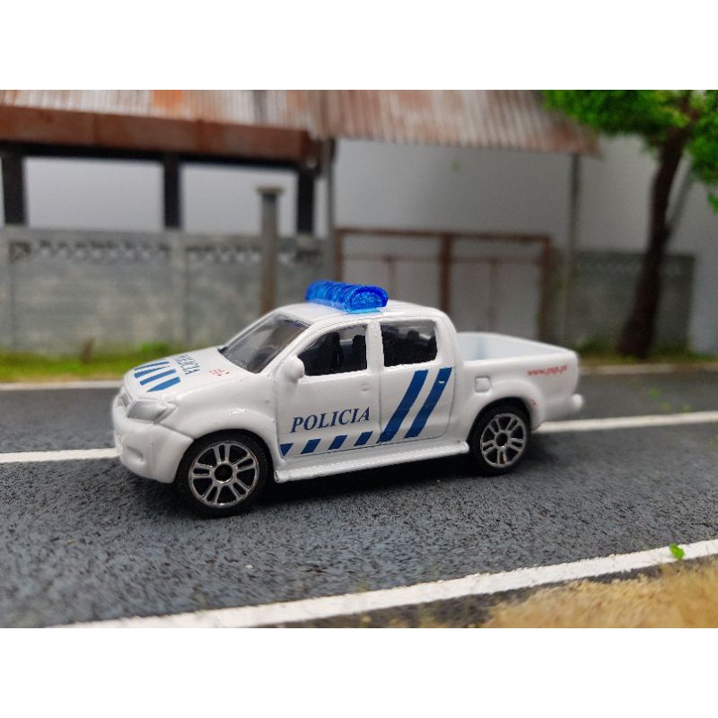 โมเดลรถเหล็ก majorette hilux vigo ขนาด 1:64