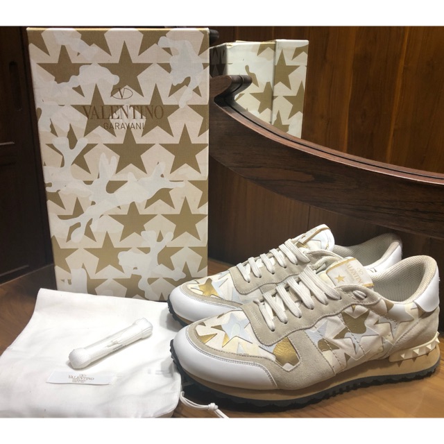 Valentino Garavani STARSTUDDED Sneaker