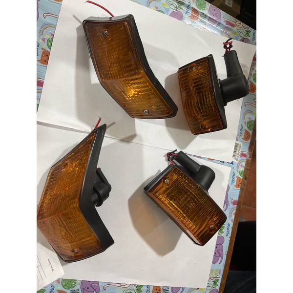 KIWI BRAND EXCLUSIVE TURN SIGNAL LIGHTS