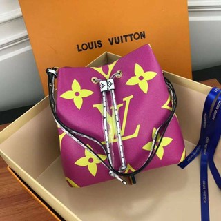 กระเป๋าสะพาย LV รุ่น ทูโทน