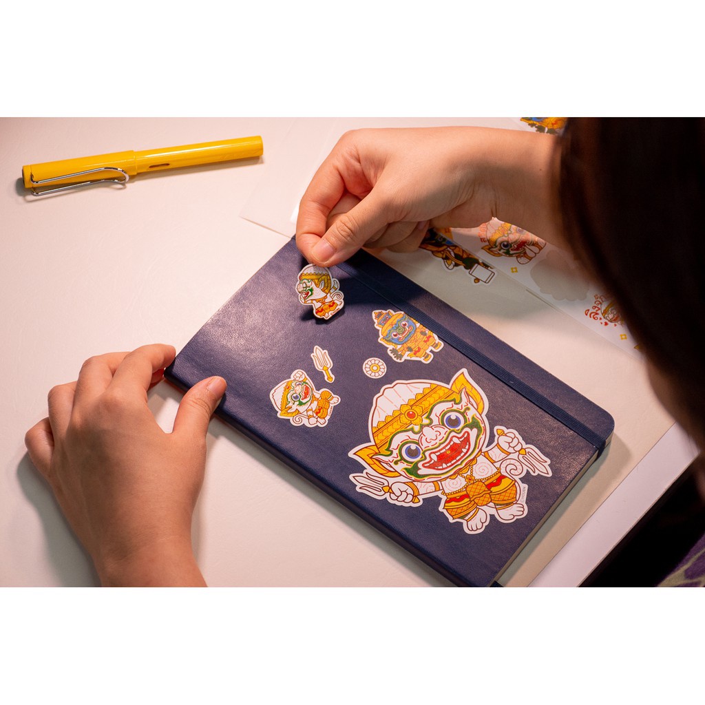 สติ๊กเกอร์ รามเกียรติ์กันน้ำ ลิขสิทธิ์แท้ / Waterproof Ramakien Sticker Holen โฮเล่น ของขวัญ สติกเกอร์ แปะเคสโทรศัพท์