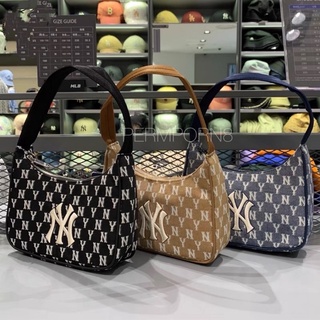 🇰🇷พร้อมส่งจากไทย🇰🇷กระเป๋าสะพายไหล่MLB JACQUARD MONOGRAM UNISEX HOBO BAG