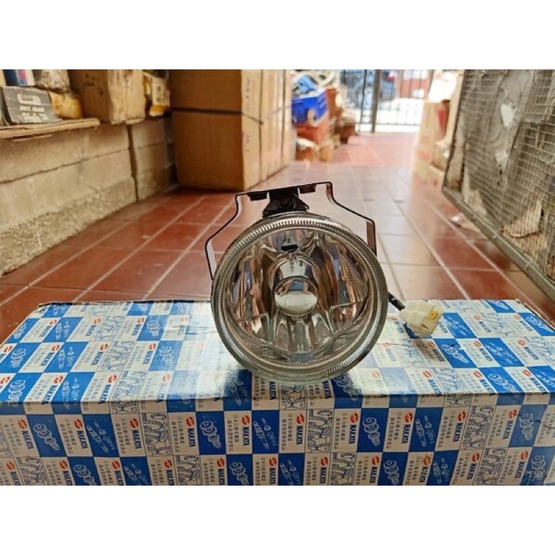 ไฟตัดหมอก Isuzu Panther Capsule Grand Touring ไฟตัดหมอกทรงกลม