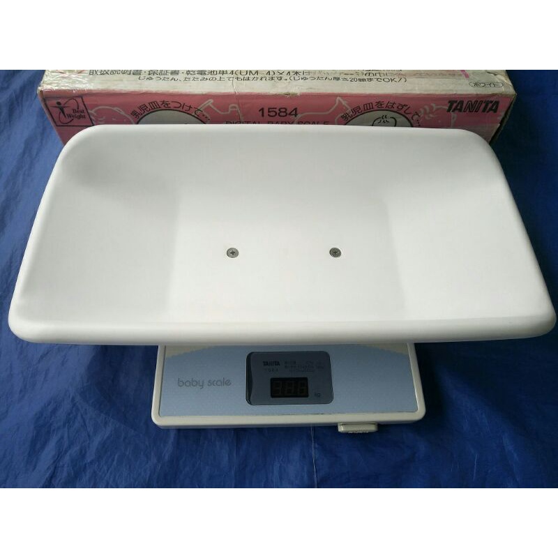 เครื่องชั่งน้ำหนักเด็กอ่อน ที่ชั่งน้ำหนักทารก TANITA Digital Baby Scale (มือสอง)