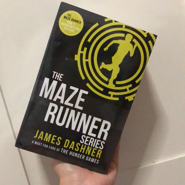 ชุดหนังสือ  the maze runner ยังไม่แกะซีล 4 เล่ม ของใหม่มากกกกก