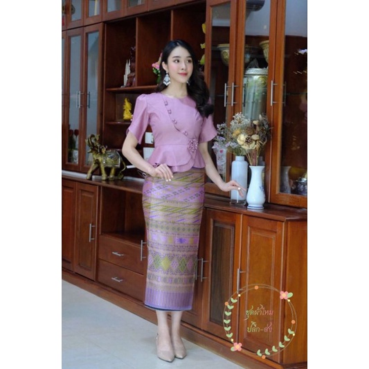 #ชุดไทยสวยๆ #ชุดไทยลาว #ผ้าไหมลาวแท้ #ผ้าถุงไหมลาว #เสื้อผ้าพื้นเมือง