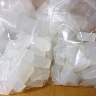 เบสสบู่กลีเซอรีนใส ฟองเยอะละเอียด (Transparent Soap Base) ** ขนาดบรรจุ: 500 กรัม **