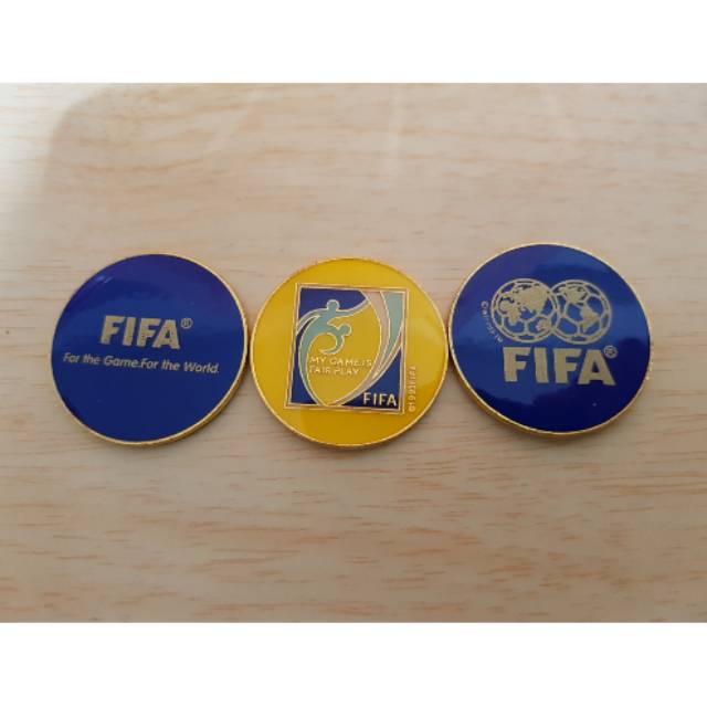 FIFA REFEREE COIN / FOOTBALL FUTSAL REFEREE COIN