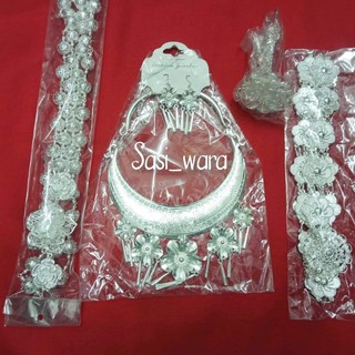 เซตเครื่องประดับพื้นเมืองสีเงิน