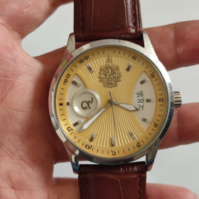นาฬิกามือสองของแท้ Wise ภปร หน้าเหลือง ระบบถ่าน สภาพสวย