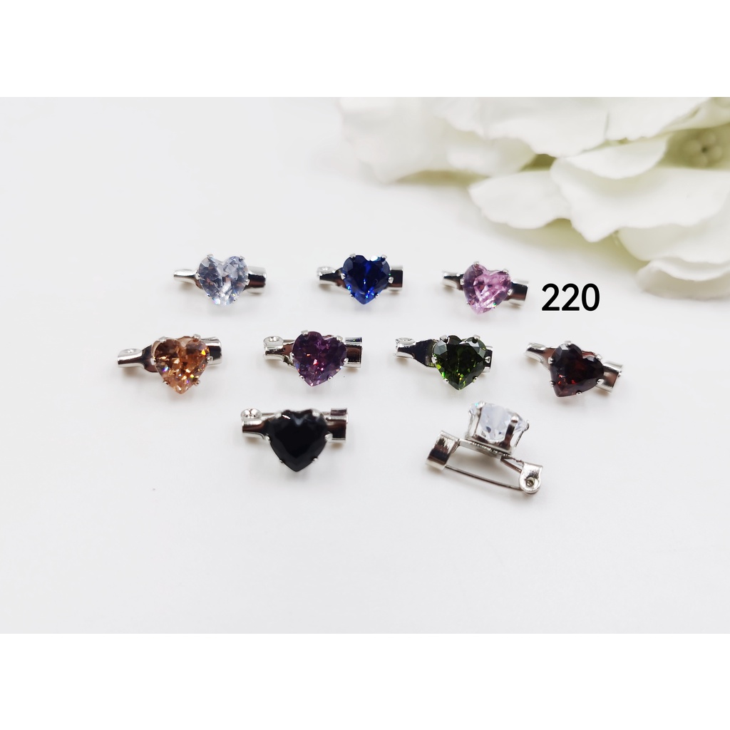 (KB131) BATU KOREA ZIRCON BABY BroCH