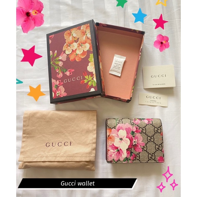 Gucci Wallet GG Supreme Blooms กระเป๋าสตางค์ Gucci ของแท้ 💯%