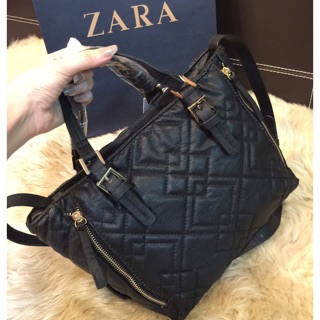 พร้อมส่ง ZARA Quilted City Bagพร้อมส่ง ZARA Quilted City Bag กระเป๋าถือหรือสะพายทรง Totebag โดดเด่นด้วยหนังแกะสังเคราะห์