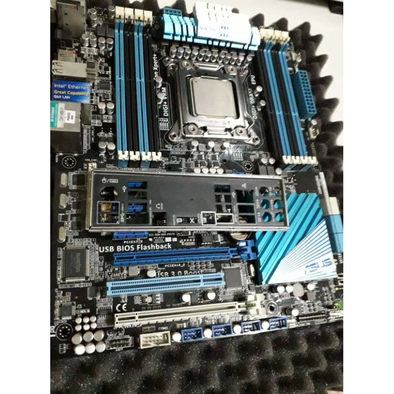 Asus-p9x79+Intel CoreI7-3820
