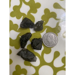 (C) พลอยดิบแท้ ไอโอไลท์(Iolite) พลอยธรรมชาติ 100% น้ำหนัก 80.00 กะรัต